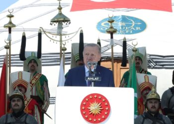 أردوغان: مسار “تركيا بلا إرهاب” سيسهم بوصول العراق إلى أجواء الاستقرار والسلام