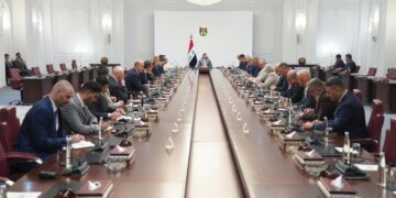 للتحرر من قيود هرمز.. الزيدي يوجه بالإسراع في تنفيذ مشروع أنبوب النفط الستراتيجي مع سوريا وتركيا
