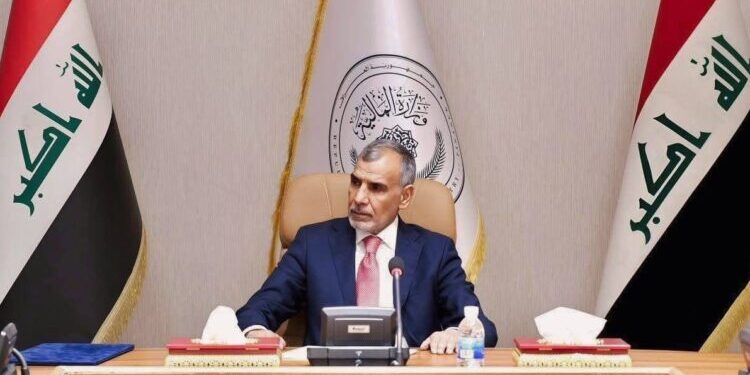 وزير المالية يطلب المثول أمام البرلمان لعرض الواقع المالي وتحديات الاقتصاد العراقي