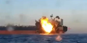 تصعيد في البحر الأسود.. موسكو تعلن استهداف سفينة عسكرية لأوكرانيا وإسقاط 635 مسيّرة خلال ليلة واحدة