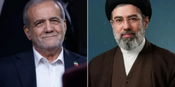 في أول ظهور رسمي معلن.. مجتبى خامنئي يلتقي بزشكيان وسط غموض يحيط بقيادته لإيران