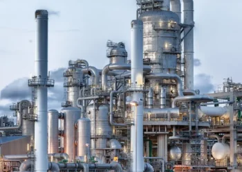 اليابان تبحث عن بدائل لهرمز.. دعم مرتقب لخطوط أنابيب النفط في العراق والشرق الأوسط