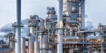 اليابان تبحث عن بدائل لهرمز.. دعم مرتقب لخطوط أنابيب النفط في العراق والشرق الأوسط