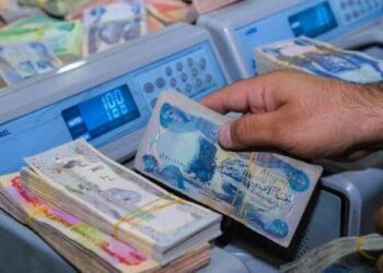 طابور طويل في الحضور والانصراف.. البصمة تضرب “الفضائيين” في الكهرباء ومصرف الرشيد يعلن البراءة