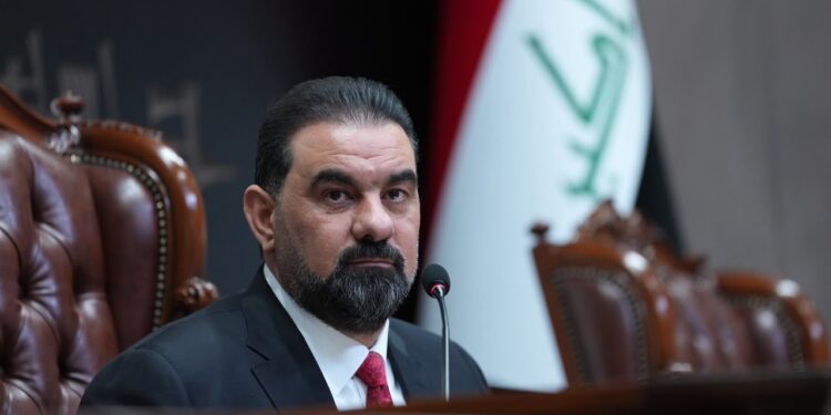 بتوقيع الحلبوسي.. موافقة برلمانية على تشريع قانون “تجريم سب الصحابة والرموز الدينية”