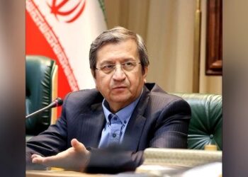 محافظ المركزي الإيراني: العراق وعد بسداد مستحقات طهران.. وإغلاق هرمز يعطل قدرة بغداد