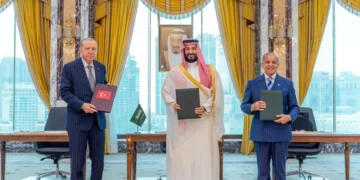 تركيا والسعودية وباكستان تؤسس محوراً دفاعياً جديداً في المنطقة