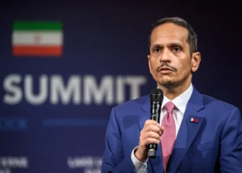 بعد زيارة رئيس الوزراء إلى طهران.. قطر وإيران تبحثان ممرّاً ملاحياً مؤقتاً عبر مضيق هرمز
