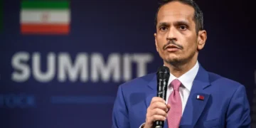 بعد زيارة رئيس الوزراء إلى طهران.. قطر وإيران تبحثان ممرّاً ملاحياً مؤقتاً عبر مضيق هرمز