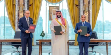 اتفاقية مكة للدفاع المشترك تدخل الاختبار الأول..أول اجتماع في إسطنبول