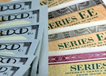 العراق خارج نادي الـ100 مليار.. 20 دولة تتصدر حيازة سندات الخزانة الأميركية