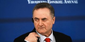 هجوم إسرائيلي جديد في سوريا.. وكاتس يصدر بياناً بشأن قصف قاعدة “أبو الظهور”