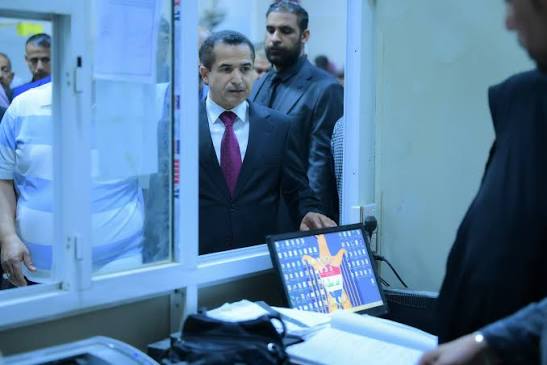 محافظ ذي قار يتولى إدارة بلدية الناصرية ويبدأ حملة تغييرات بعد ملاحقة مسؤولين وموظفين بقضايا فساد