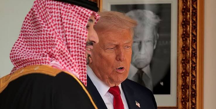 اتفاق بمليارات الدولارات أمام اختبار سياسي.. ترامب يربط النووي السعودي بالتطبيع مع إسرائيل