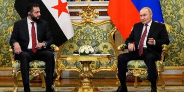 اتصال بوتين والشرع.. موسكو تتمسك بوحدة سوريا وتربط المرحلة المقبلة بإعادة الإعمار والتعاون العسكري