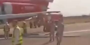 175 عراقياً ينجون من حادث طائرة في مشهد