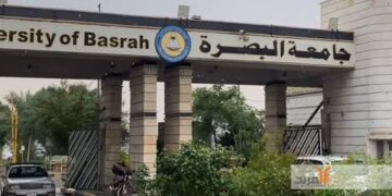 وزارة التعليم تسحب يد رئيس جامعة البصرة.. قرار غامض يفتح ملف الإدارة والمخالفات