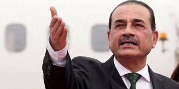 قائد الجيش الباكستاني إلى طهران غداً.. وساطة إسلام آباد تدخل مرحلة الاختبار وسط تصعيد أمريكي ضد إيران