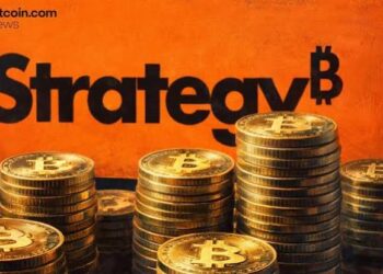 ستراتيجي تعزز سيولتها وتواصل إعادة هيكلة تمويلها رغم احتفاظها بأضخم محفظة بيتكوين بين الشركات