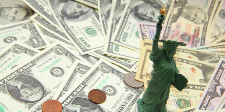 الدين العالمي يتجاوز الـ365 تريليون دولار