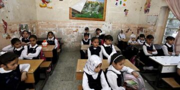 التربية لأولياء الأمور: قدموا شكاوى في حال إجباركم على التبرعات للمدارس