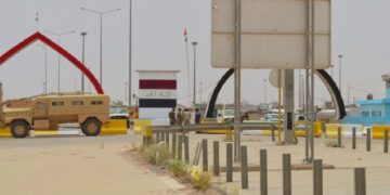 العراق وسوريا يوسعان طريق التجارة.. غرفة تجارة ريف دمشق تدعو لتطوير المعابر وتقليل كلف النقل بين البلدين