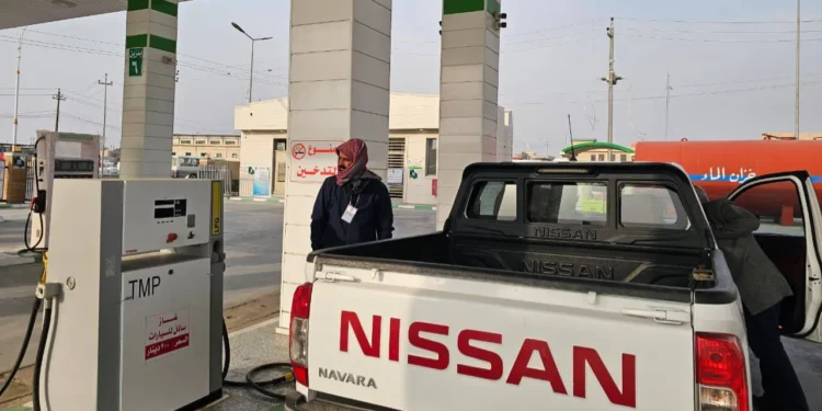 الأنبار تعتمد نظام “الزوجي والفردي” لمواجهة أزمة البنزين.. هل سينتقل إلى المحافظات الأخرى؟