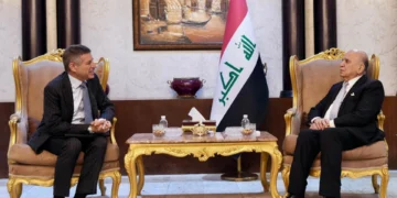 لقاء ثقيل في بغداد.. هرمز وإيران وحصر السلاح تتصدر مباحثات حسين وفاجن