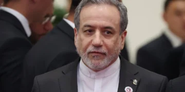 رغم رفض ترامب.. عراقجي يجري مباحثات مع الوسطاء وينتظر ردا على مقترح “الأيام السبعة”