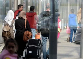 من الترحيل إلى الحوافز.. ألمانيا تُعيد صياغة سياسة العودة الطوعية للسوريين
