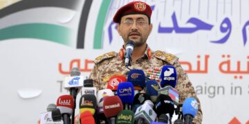 الحوثيون: استهدفنا المرافق والبنى التحتية العسكرية في قاعدة الملك خالد الجوية