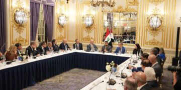 الزيدي: العراق يعمل على تطوير مشروعات النقل وشبكة السكك الحديد ضمن مشروع طريق التنمية