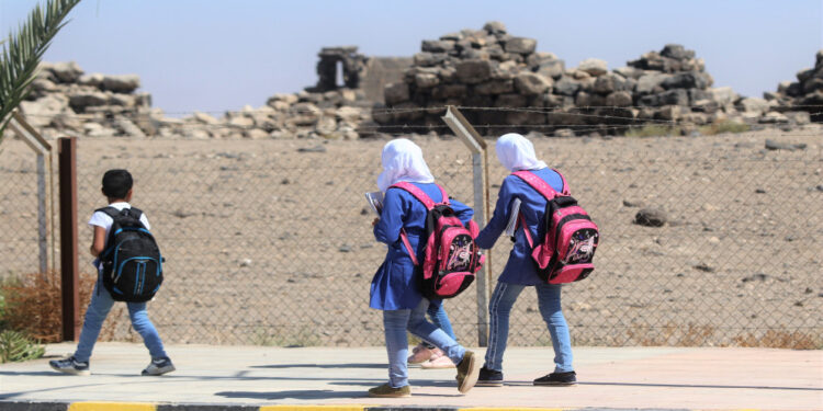 بالتعاون مع اليونيسف.. العراق يعيد أكثر من 92 ألف طفل إلى الدراسة