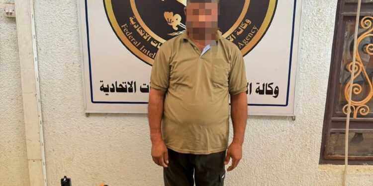 معلومات استخباراتية تقود إلى ضبط 100 جهاز محظور لكشف الآثار والمعادن