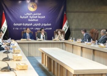 العراق يفتح باب الاقتراض الخارجي مجدداً.. الكهرباء والصحة في صدارة التمويل