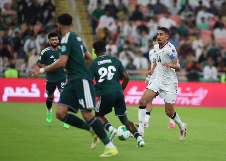 الحظ سيحكم.. منتخبا العراق وعمان ينتظران قرعة استثنائية لتحديد المتأهل لنصف نهائي خليجي 27