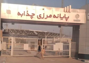 المعابر تعود للعمل والشاحنات تنتظر.. الشيب آخر بوابة مغلقة أمام التجارة العراقية الإيرانية