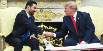 تحذيرات من تداعيات انسحاب التحالف وعقوبات اقتصادية تعيد إلى الأذهان سنوات الحصار