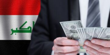 الدولار يتراجع مع ترقب شحنة جديدة.. الحسني يربط انخفاض السوق الموازية بتحسن المعروض النقدي