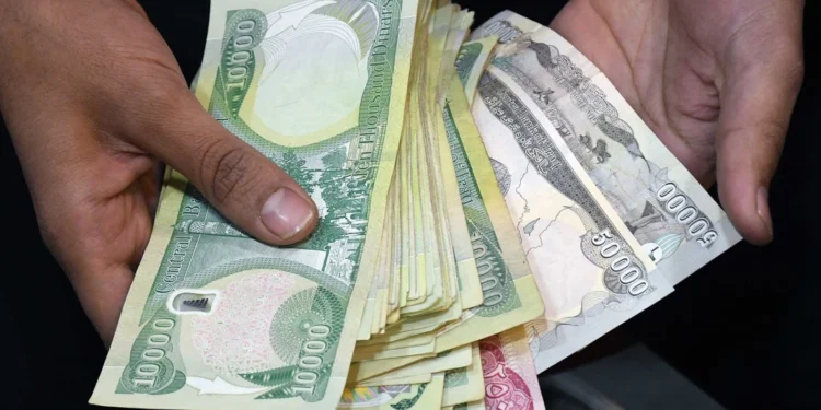 العمل تطلق رواتب متقاعدي العمال المضمونين لشهر تشرين الأول