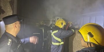 الدفاع المدني تسيطر على حريق في مستشفى بلد العام دون إصابات بشرية.