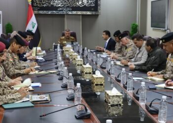 برئاسة الشمري.. اجتماع أمنّي رفيع يقر توصيات لنقل المسؤولية الأمنية في مراكز المدن إلى الداخلية