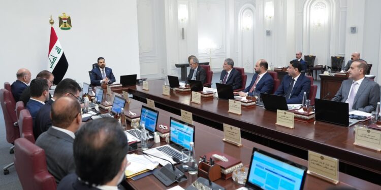 الزيدي بشأن المشمولين بالمليون قطعة: العاملون في القطاع الخاص ولديهم توقيفات تقاعدية وضمان اجتماعي