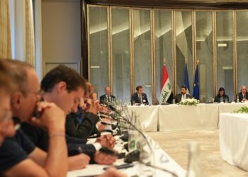 الزيدي يعلن الاتفاق مع الرئيس الفرنسي عن التهيئة لعقد مؤتمر بغداد- باريس في العاصمة بغداد