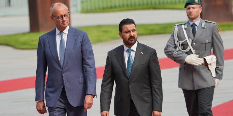 خلال زيارة الزيدي لبرلين.. العراق يوقع اتفاقية جديدة مع شركة سيمنز