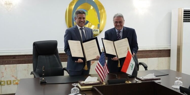 العراق والولايات المتحدة يوقعان اتفاق تسليم موقع الدعم الدبلوماسي