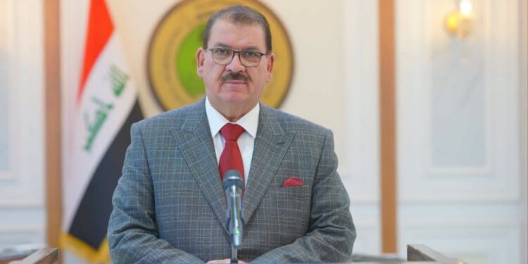 وزير التربية يوجه بقبول الطلبة التوأم في مدارس المتفوقين