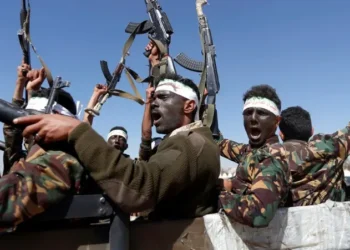 السفارة الأميركية: الحوثيون وداعموهم الإيرانيون أخطأوا في حساباتهم.. وواشنطن تدعم الحكومة اليمنية والسعودية