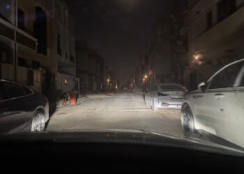 بالفيديو.. إطفاء المولدات الأهلية يغرق الرصافة بالظلام.. نقص “الكاز” يصعّد أزمة الكهرباء في بغداد
