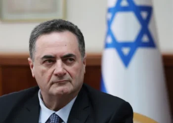 كاتس يهدد إيران بـ”العصر الحجري”.. إسرائيل تلوّح بضرب الطاقة والبنية المدنية